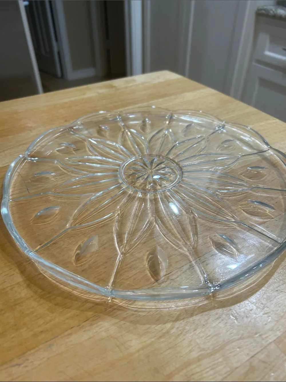 Clear Glass sculpture sides Decorative Serving Plate- diameter 11 inches